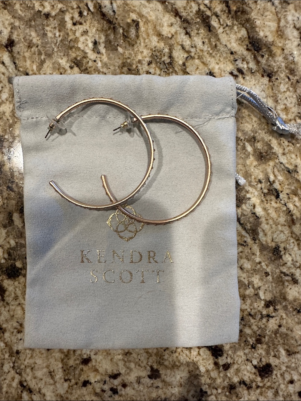 Kendra Scott Veronica Rose Gold Textured Hoop Earrings—excellent condition